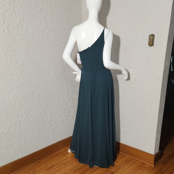 One-Shoulder Chiffon Maxi Dress with Light Gathers and Front Slit - Picture 5 of 6